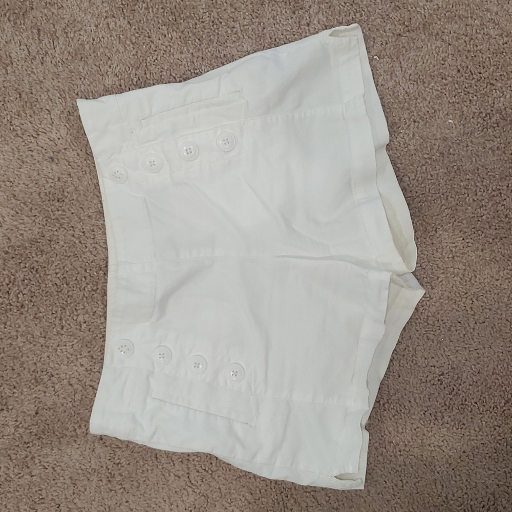 Ann Taylor LOFT The Rivera Short in White - Sz 4